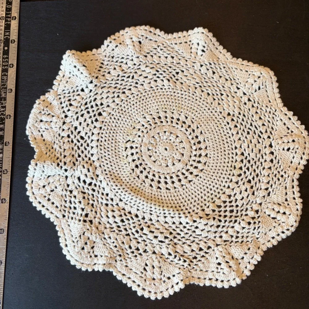 Vintage Hand Crochet Doily Off White Cotton Lace Scalloped Round 10 Inch